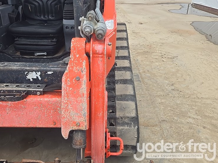2021-kubota-svl65-2-image-29