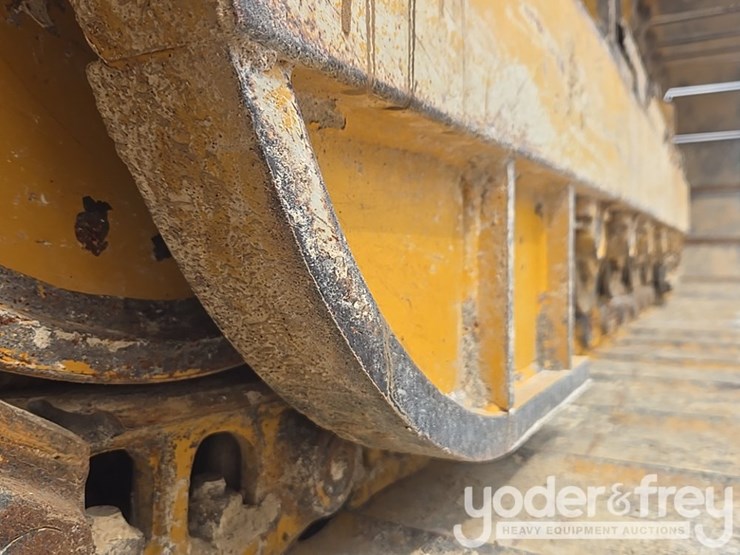 2019-deere-450k-lgp-image-11