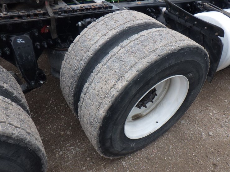 2017-freightliner-cascadia-125-image-5