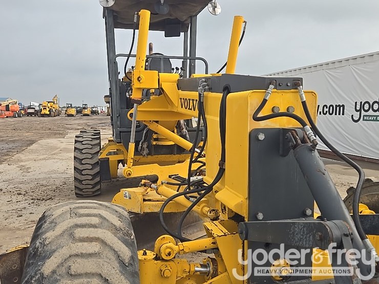 2004-volvo-g80-image-24