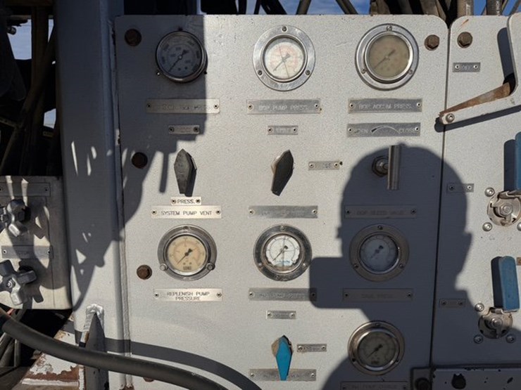 2014-kenworth-t800-image-13