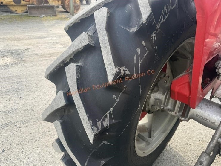 massey-ferguson-175-image-8