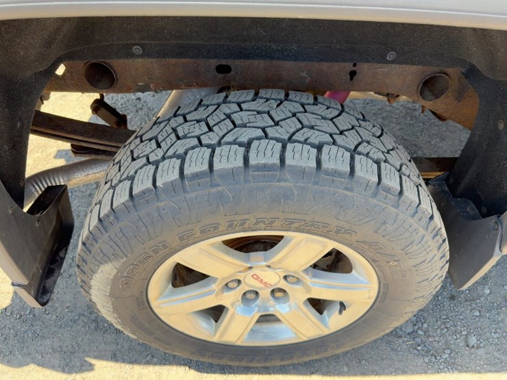 2016-gmc-sierra-1500-image-9