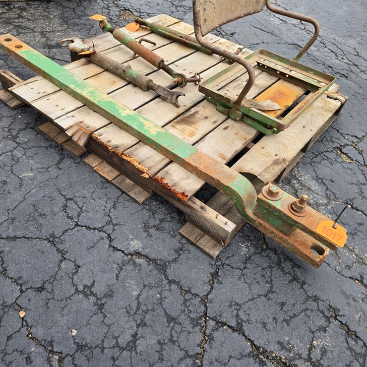 #1017 • John Deere 3pt Arms
