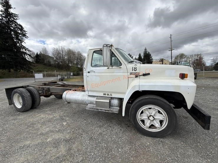 1985-ford-f600-image-9