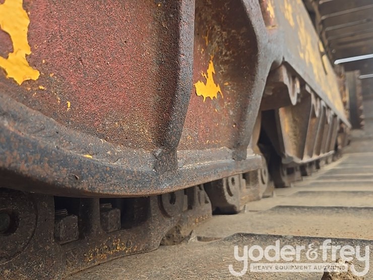 2022-komatsu-d61px-24-image-13