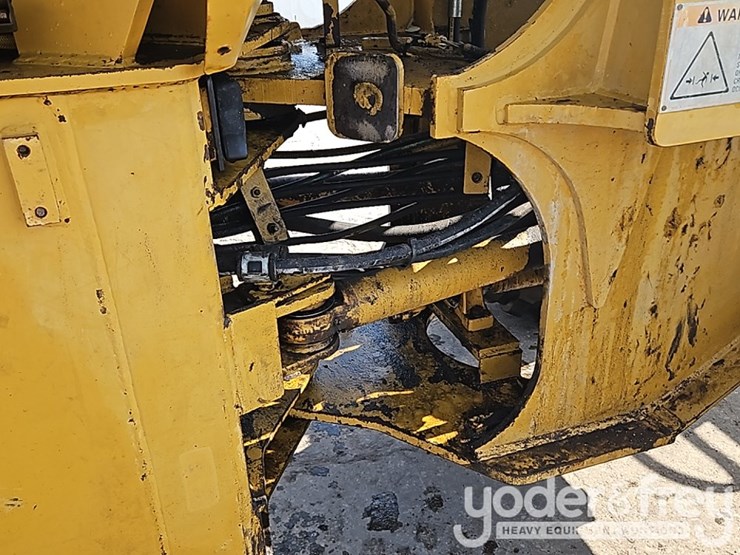 caterpillar-it28g-image-9