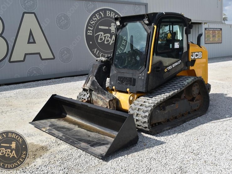 2020-jcb-3ts-8t-image-1