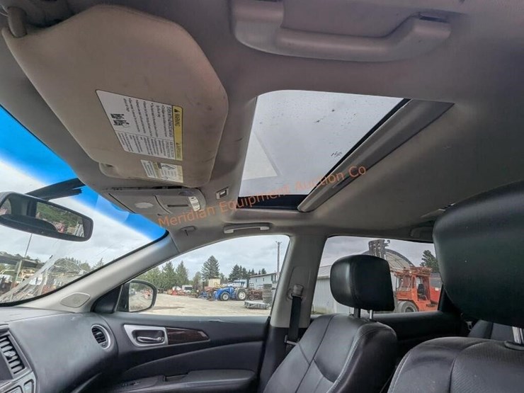 2014-nissan-pathfinder-image-21