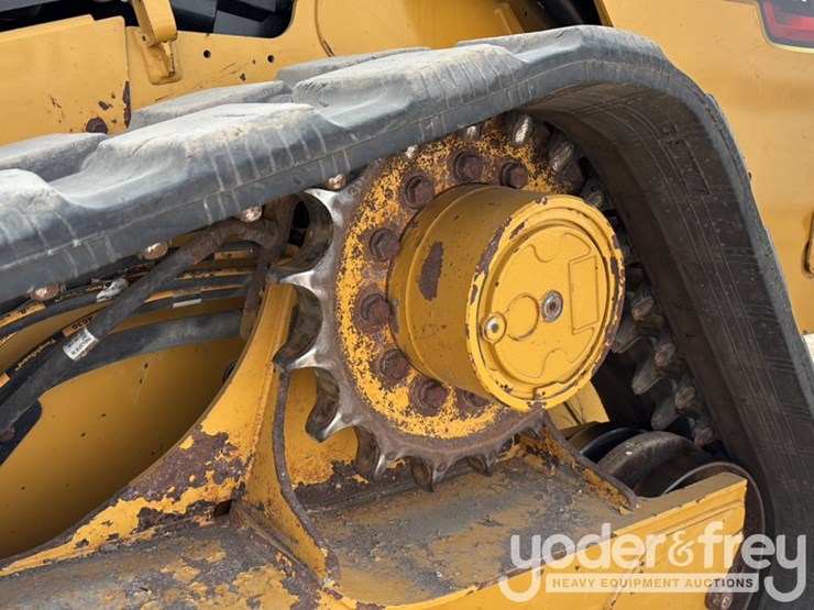 2022-caterpillar-299d3-image-12