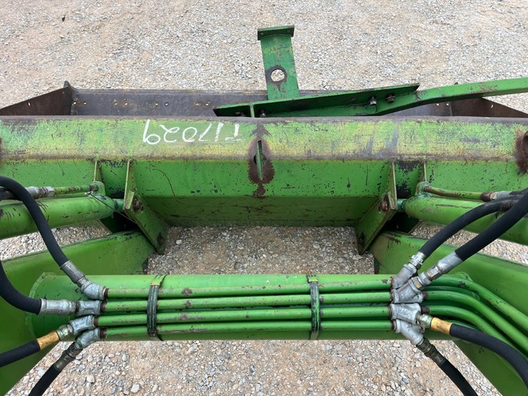 john-deere-148-image-11
