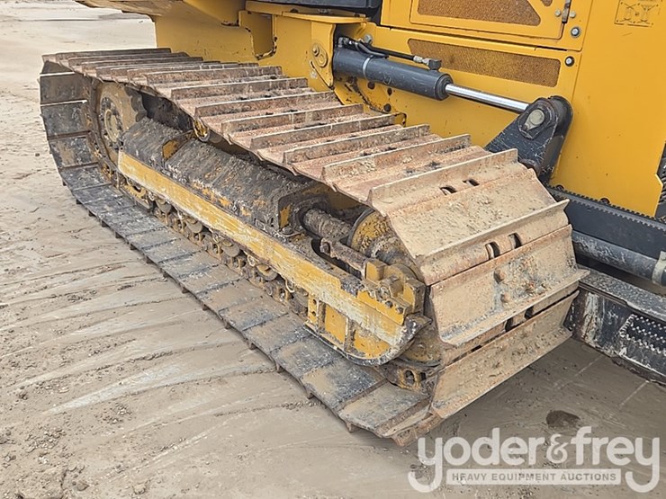 2019-deere-450k-lgp-image-14