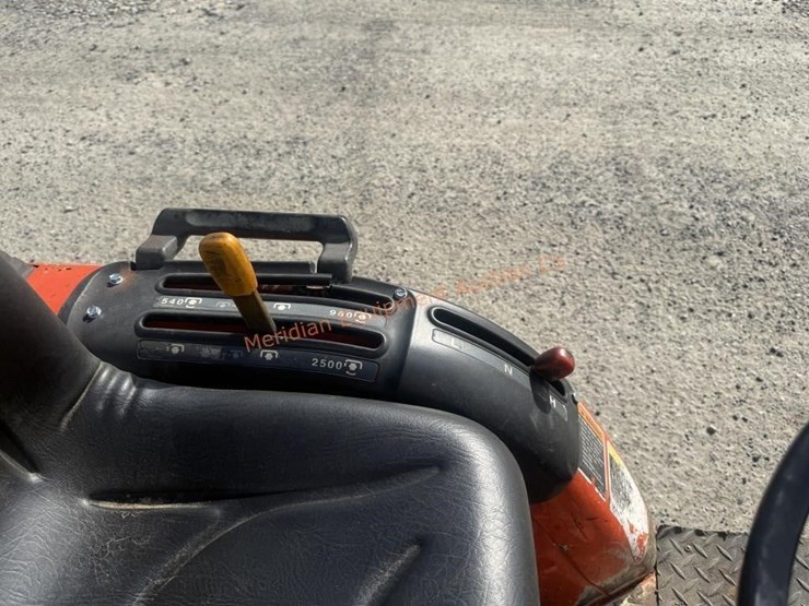 kubota-b7400-image-28