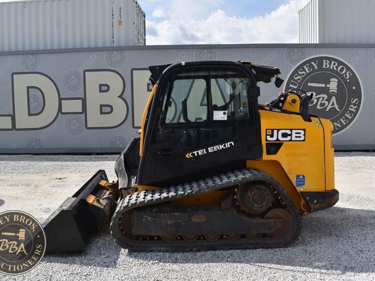2020-jcb-3ts-8t-image-4