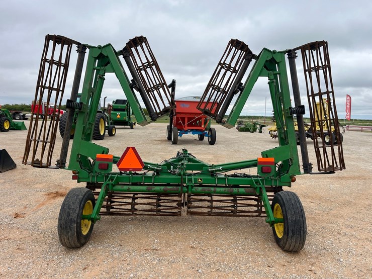 2008-john-deere-200-image-7
