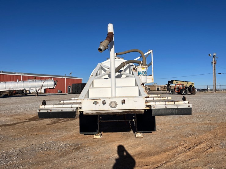 2020-troxell-vacuum-image-2