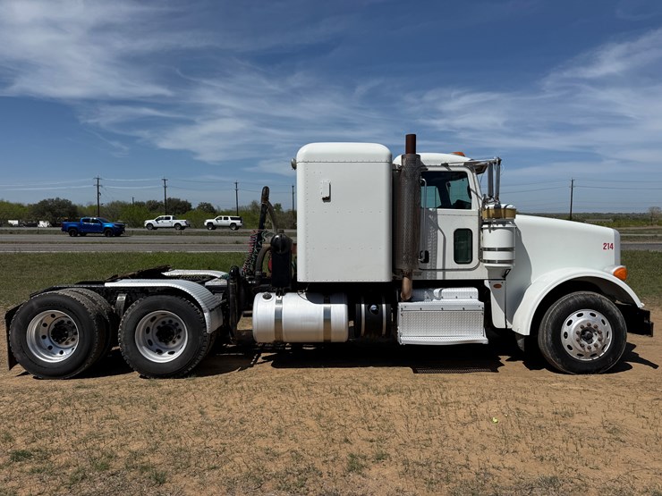 2013-peterbilt-367-image-4