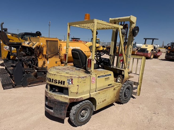 mitsubishi-fd25-image-5