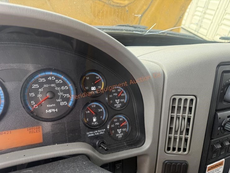 2012-international-4000-image-52