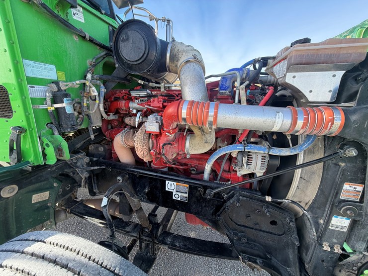2020-peterbilt-367-image-12