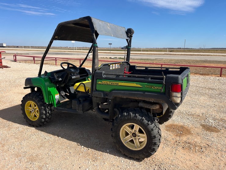 2016-john-deere-gator-image-9