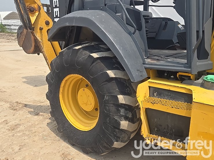 2010-deere-310sj-image-18