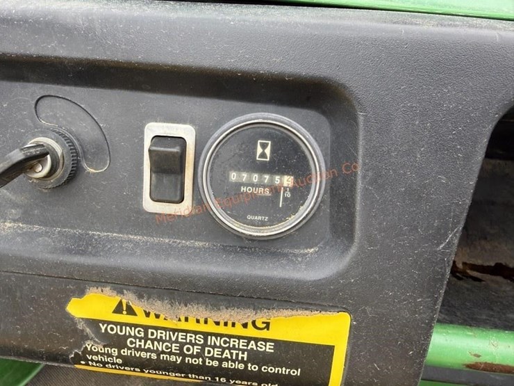 john-deere-gator-image-19
