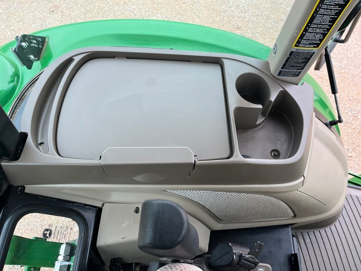 2019-john-deere-5100m-image-19