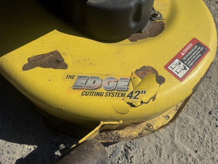 john-deere-115-image-8