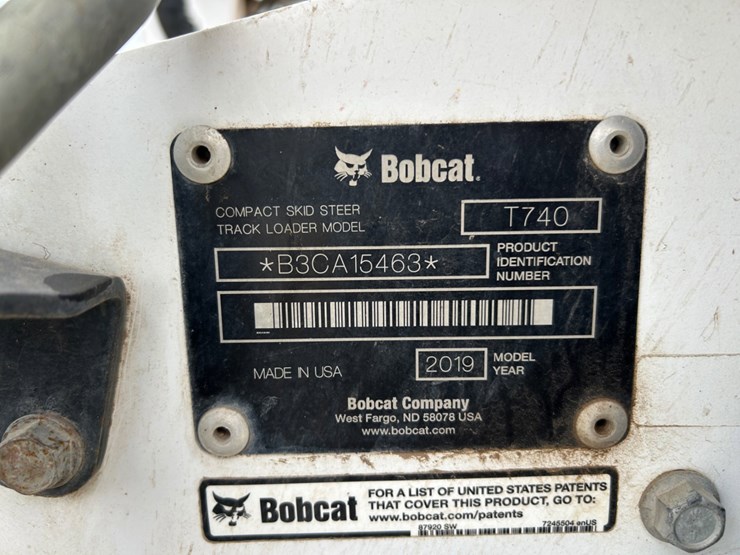 2019-bobcat-t740-image-12