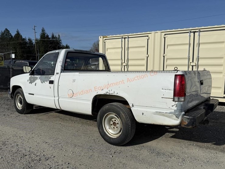 1989-chevrolet-2500-image-3