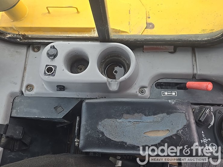 2019-komatsu-d65px-18-image-69