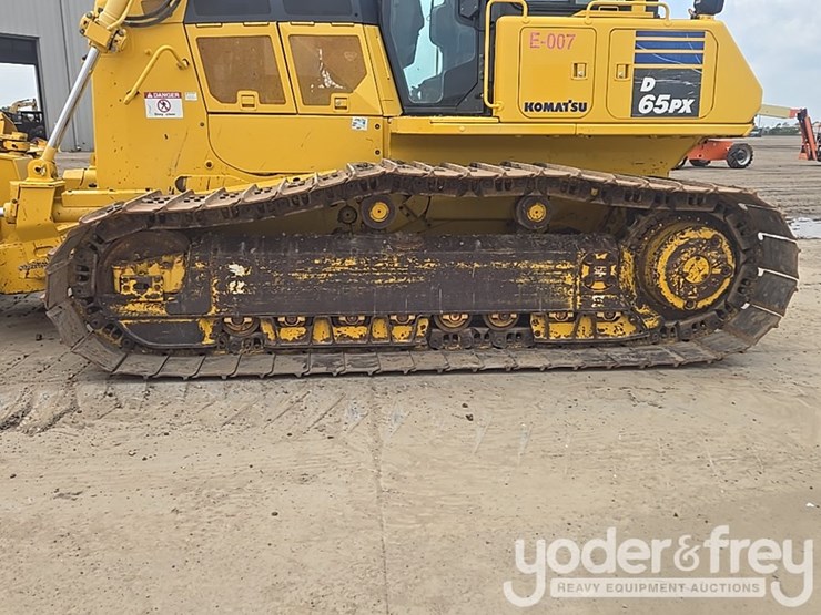 2019-komatsu-d65px-18-image-9