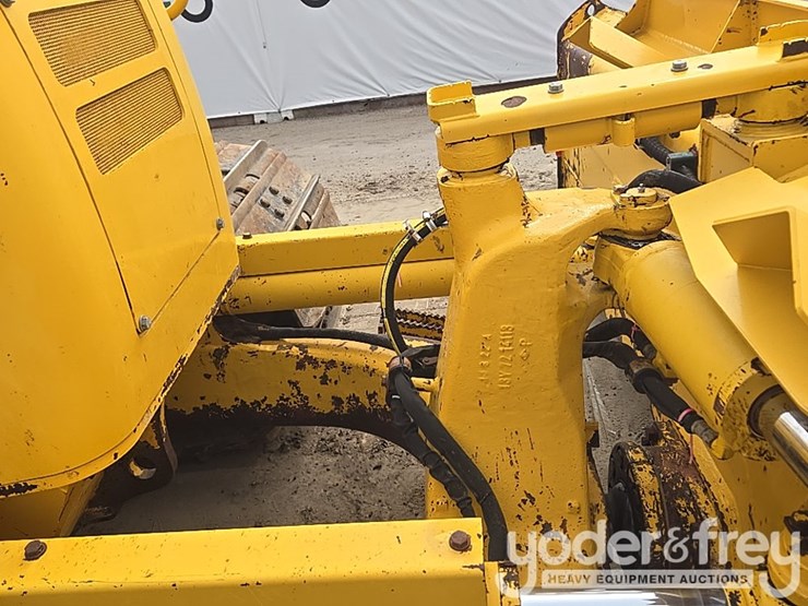 2022-komatsu-d61px-24-image-29