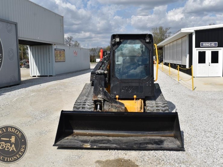 2020-jcb-3ts-8t-image-11