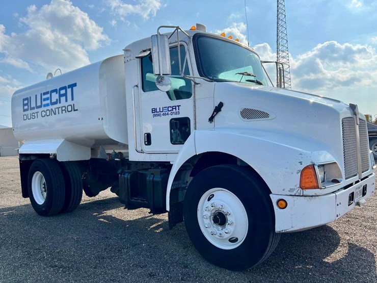 2006-kenworth-t300-image-4