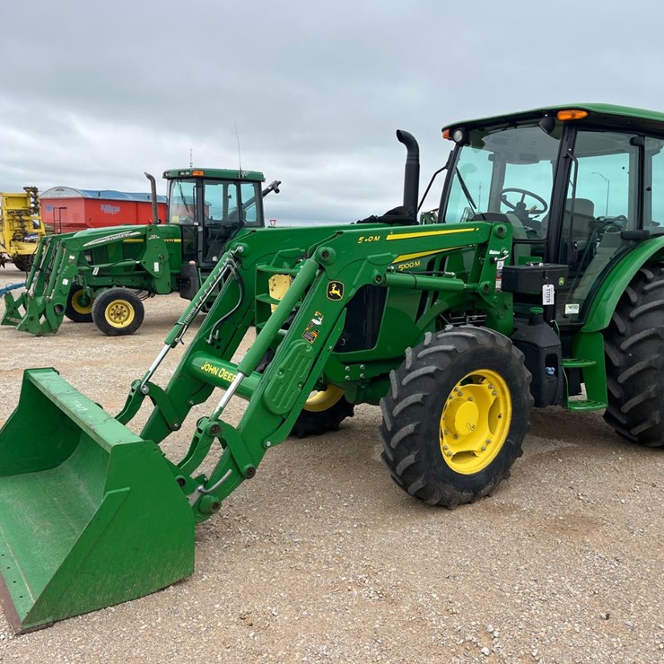 2019 JOHN DEERE 5100M