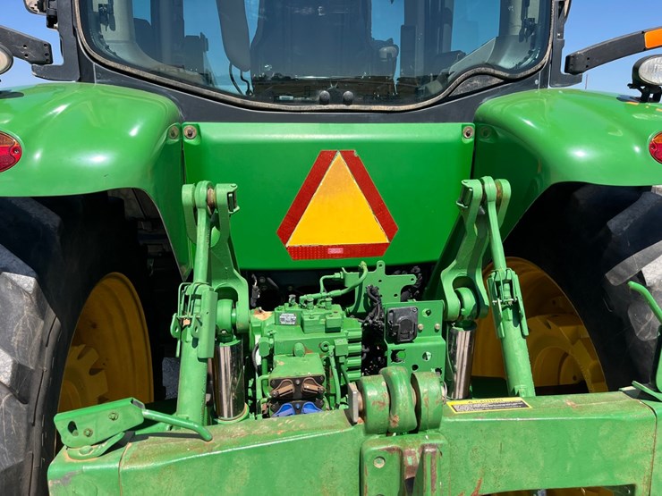2011-john-deere-7200r-image-16