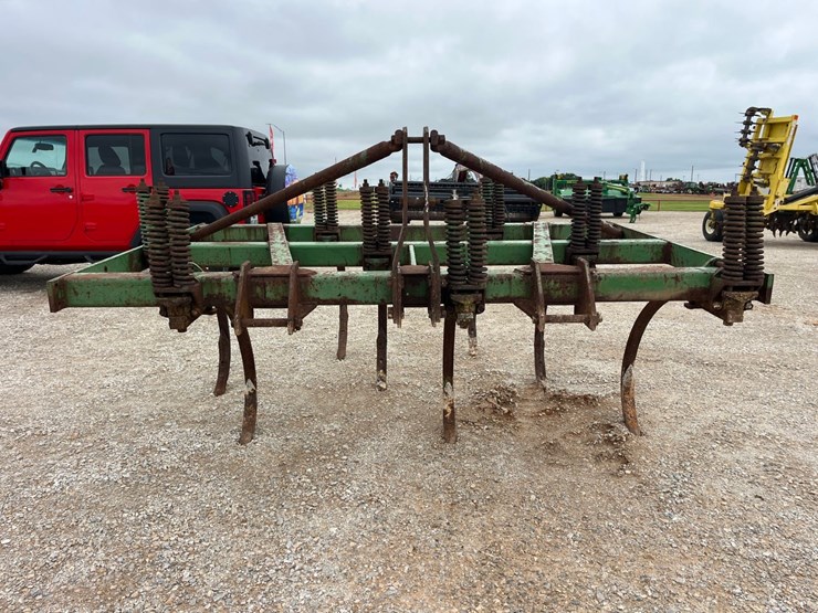 john-deere-100-image-2