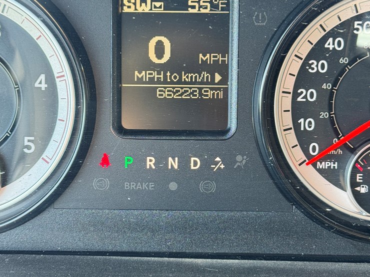 2018-dodge-2500-image-8