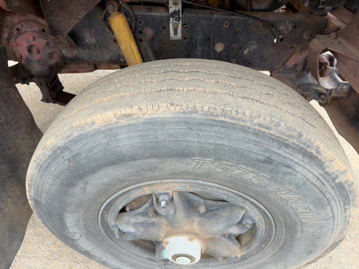 1970-ford-8000-image-11