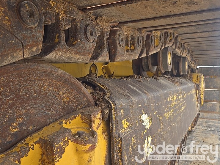 2019-komatsu-d65px-18-image-15