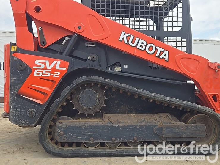 2021-kubota-svl65-2-image-18