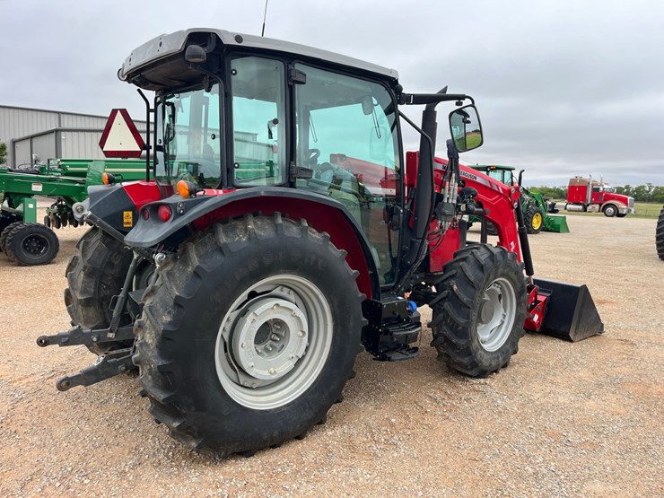 2021-massey-ferguson-4708-image-10