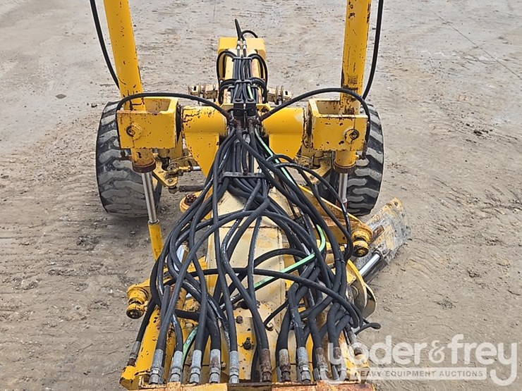 2000-champion-c80a-image-27