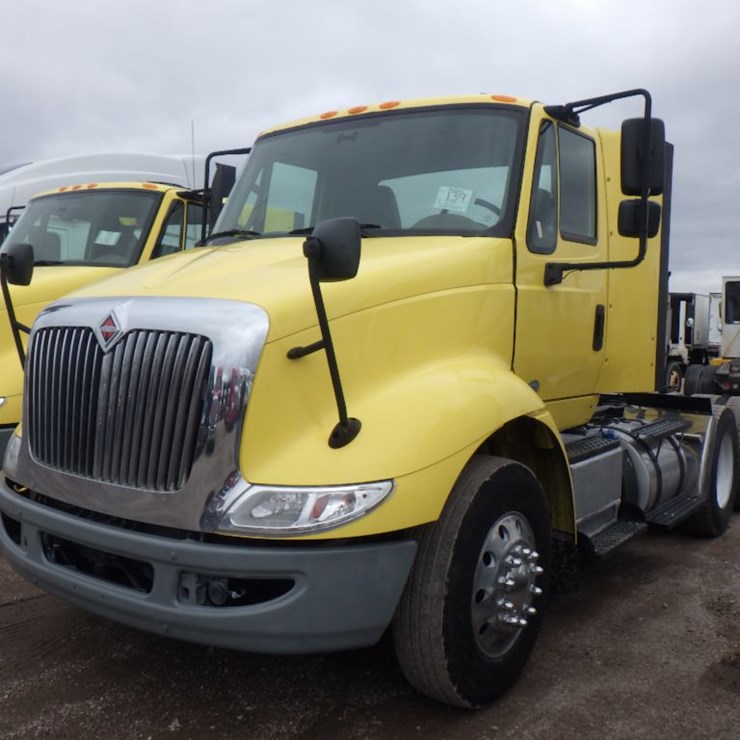 2016 INTERNATIONAL 8600