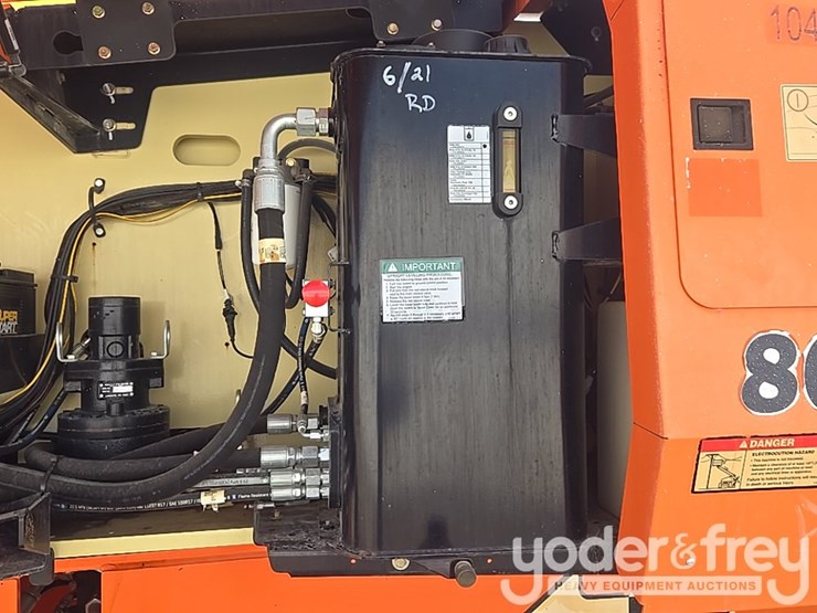 2016-jlg-800aj-image-47