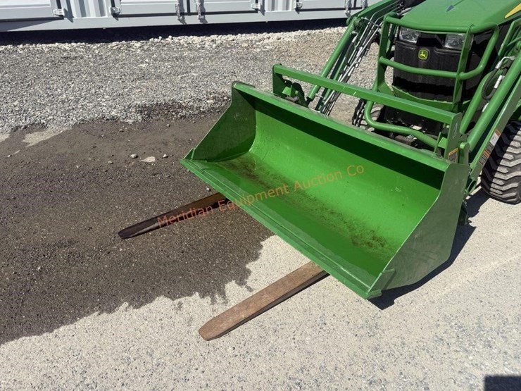 john-deere-1025r-image-11