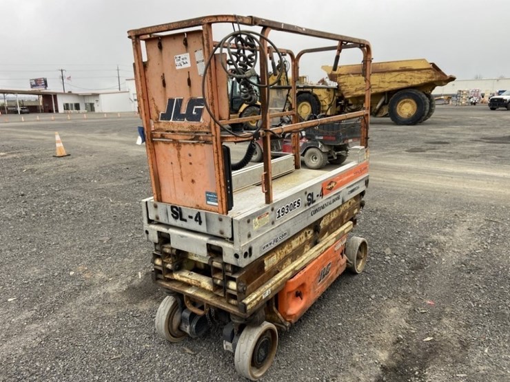 2007-jlg-1930es-image-1