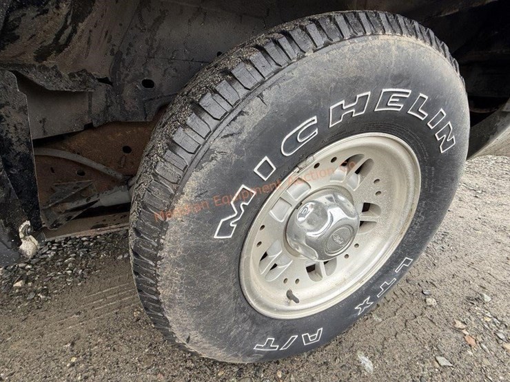 1995-ford-explorer-xlt-image-18